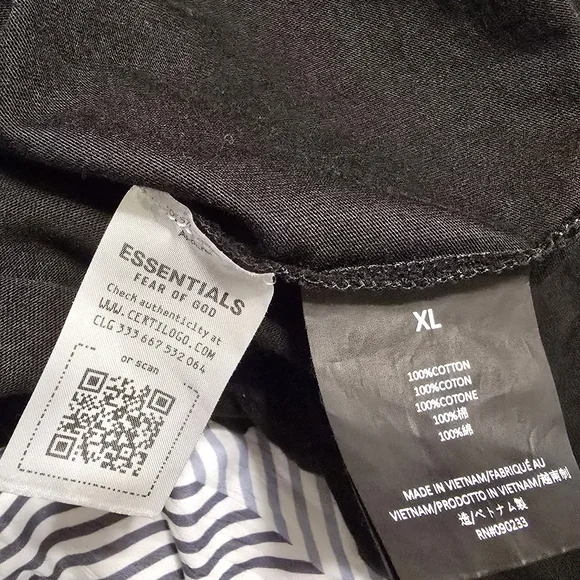 Fear of God Essentials Black Tee - Picture 4 of 7